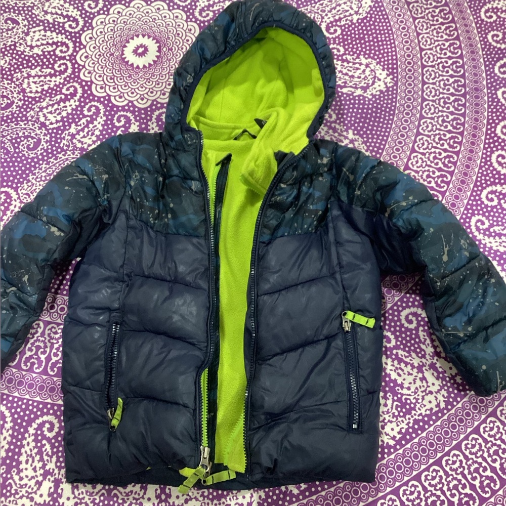 Kids jacket size 6
